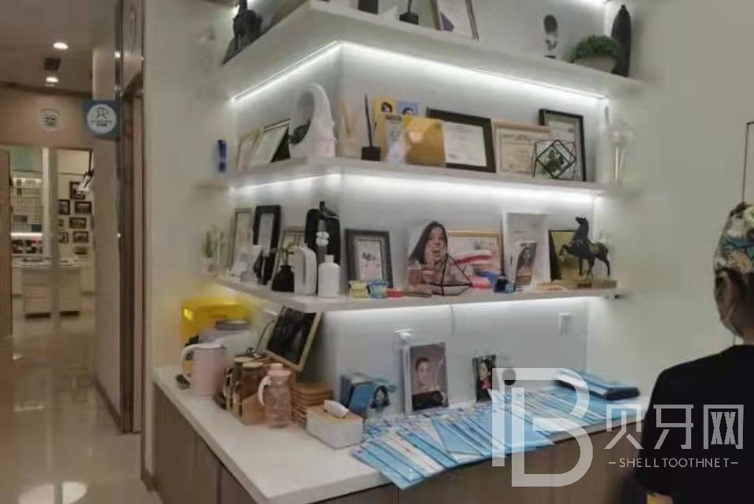 技術(shù)好手法輕還很耐心人又溫柔，護(hù)士團(tuán)隊也很專業(yè) nices