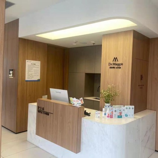 太原種牙一顆多少錢！太原美客博仕口腔種植牙價格表，國產(chǎn)拜阿蒙種植牙：2357元起/顆！