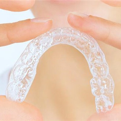 杭州種植一顆牙需多少錢！杭州永吉口腔種牙超劃算，國產(chǎn)大清西格種植牙：2900元起/顆！