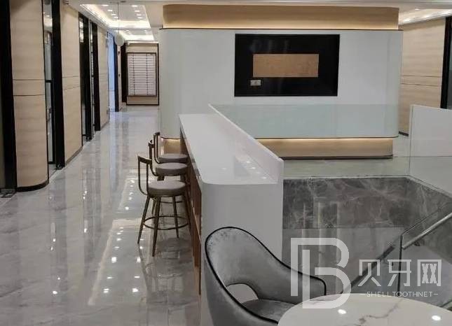 深圳種植牙要多少錢一顆！深圳黃毅口腔種植牙收費(fèi)表公布，國產(chǎn)常州創(chuàng)英種植牙：4685元起/顆！