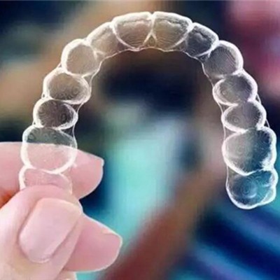 紹興種植牙齒一顆多少錢！紹興辰葉口腔門診部種植牙價(jià)格表，德國普魯士Prussian：6748元起/顆！