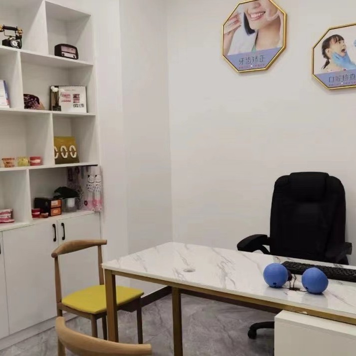 廈門種植牙齒一顆多少錢！廈門湖里恒齒口腔門診部種植牙價格表更新，國產(chǎn)百康特種植牙：3924元起/顆！