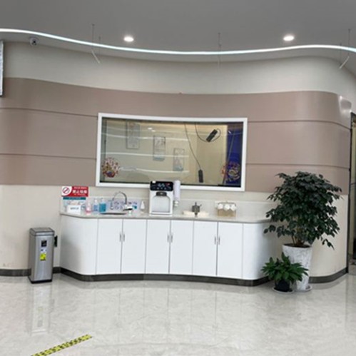 臨沂好的種植牙多少錢一顆！臨沂健存口腔(頤高上海街店)種牙超劃算，德國卡瓦ABT種植體：6613元起/顆！