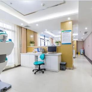 嘉興種植牙的價(jià)錢！海寧安波口腔種牙超劃算，國(guó)產(chǎn)康德泰種植牙價(jià)格：3293元起/顆！