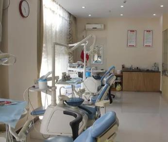 泰州80歲種牙十大最佳私立口腔醫(yī)院，靖江艾齒嘉口腔(泰和店)實(shí)力口碑值得期待！