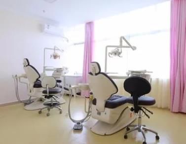 無錫全瓷牙最好的口腔醫(yī)院排行榜！宜興丁山鎮(zhèn)柳良勝口腔診所實(shí)力也不錯(cuò)~