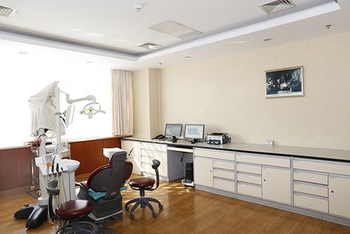 臺州種一顆牙要多少錢！臺州仙居蔡氏口腔種牙超劃算，國產(chǎn)康德泰種植牙價格：3295元起/顆！